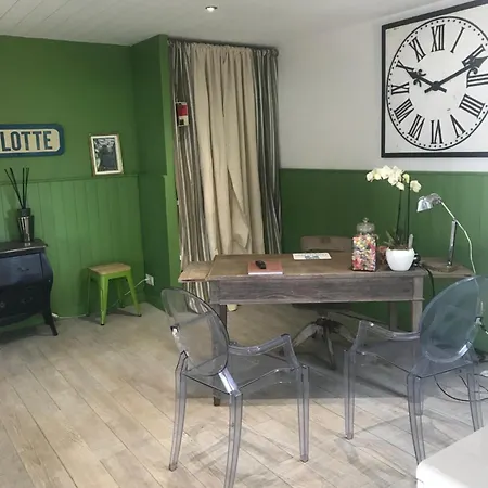 Le Petit Bois Sainte-Marie-de-Re