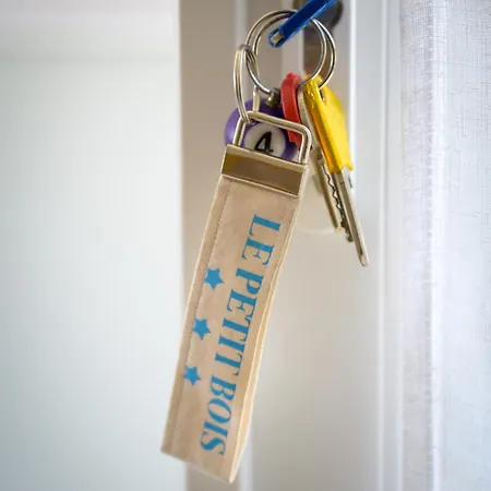 Le Petit Bois Дом отдыха