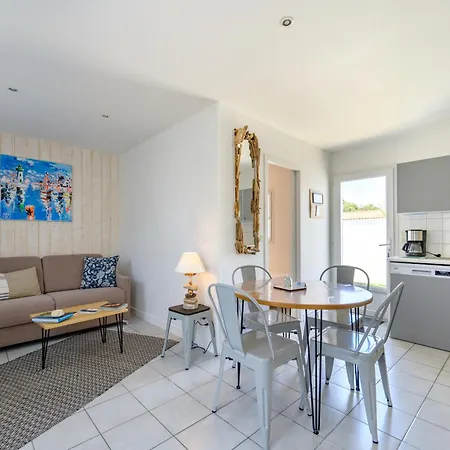 Le Petit Bois Сент-Мари-де-Ре